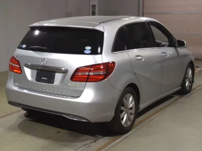 Mercedes-Benz B CLASS