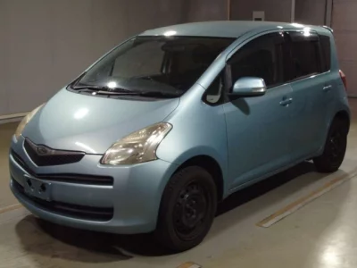 Toyota RACTIS  с аукциона в Японии