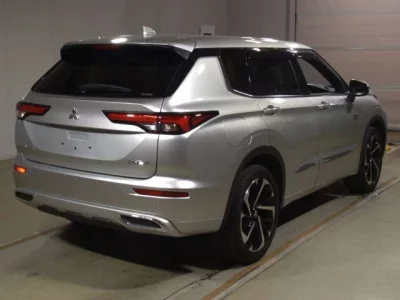 Mitsubishi OUTLANDER PHEV