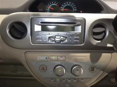 Toyota PORTE  с аукциона в Японии