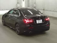 Mercedes-Benz AMG лот № 303 оценка 4  с аукциона в Японии 4