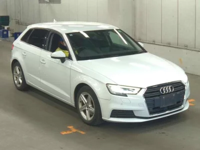 Audi A3  с аукциона в Японии