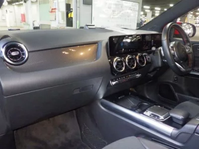 Mercedes-Benz B CLASS