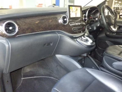 Mercedes-Benz V CLASS