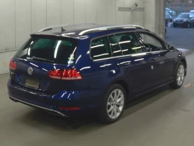 Volkswagen GOLF VARIANT