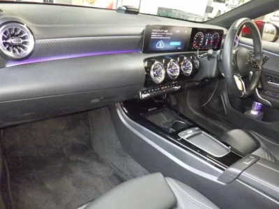 Mercedes-Benz CLA CLASS  с аукциона в Японии