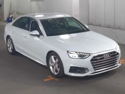 Audi A4  с аукциона в Японии
