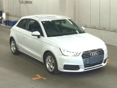 Audi A1  с аукциона в Японии