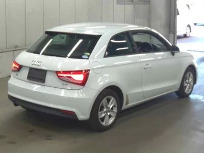 Audi A1  с аукциона в Японии