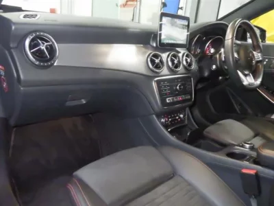 Mercedes-Benz CLA CLASS