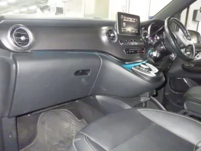 Mercedes-Benz V CLASS