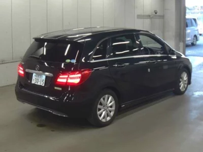 Mercedes-Benz B CLASS