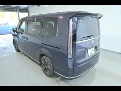 Honda STEP WAGON  с аукциона в Японии