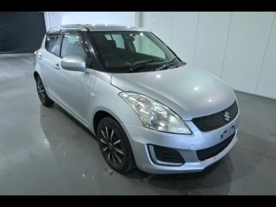 Suzuki SWIFT  с аукциона в Японии