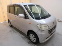 Subaru LUCRA лот № 28066 оценка 3  с аукциона в Японии 1