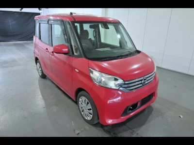 Nissan DAYZ ROOX  с аукциона в Японии