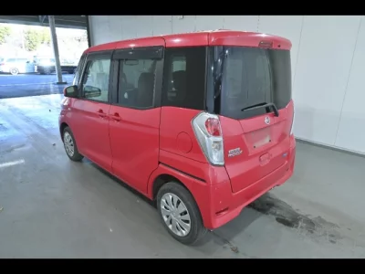 Nissan DAYZ ROOX  с аукциона в Японии