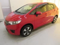 Honda FIT лот № 28083 оценка 3  с аукциона в Японии 1