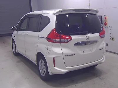 Honda FREED  с аукциона в Японии