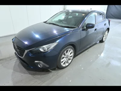 Mazda AXELA  с аукциона в Японии