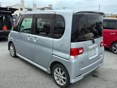Daihatsu TANTO  с аукциона в Японии