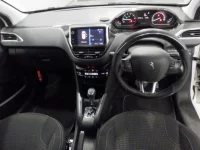 Peugeot 208 лот № 10024 оценка 4  с аукциона в Японии 4