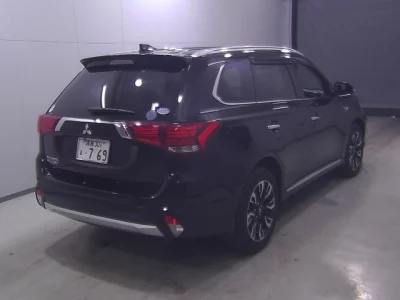 Mitsubishi OUTLANDER PHEV