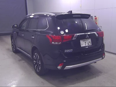 Mitsubishi OUTLANDER PHEV