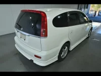 Honda STREAM лот № 29157 оценка 3.5  с аукциона в Японии 2