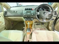 Honda FIT лот № 29182 оценка 3.5  с аукциона в Японии 4