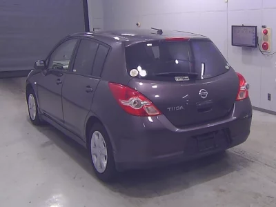 Nissan TIIDA
