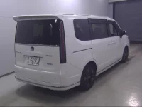 Honda STEP WAGON лот № 10238 оценка 3.5  с аукциона в Японии 2