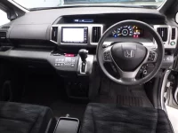 Honda STEP WAGON лот № 10311 оценка 3.5  с аукциона в Японии 4