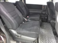 Honda STEP WAGON лот № 10092 оценка 3.5  с аукциона в Японии 6