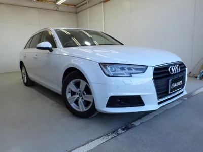 Audi A4  с аукциона в Японии