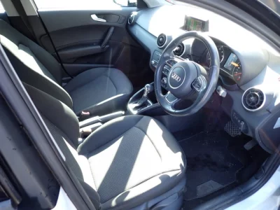 Audi A1  с аукциона в Японии