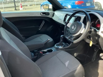 Volkswagen THE BEETLE