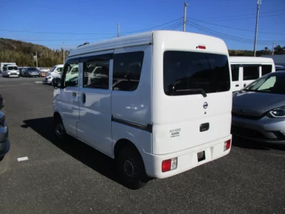 Nissan CLIPPER VAN