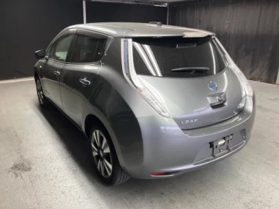 Nissan LEAF  с аукциона в Японии