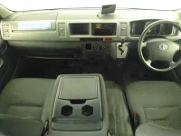 Toyota HIACE VAN лот № 9725 оценка R  с аукциона в Японии 7