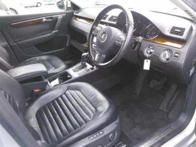 Volkswagen PASSAT VARIANT  с аукциона в Японии