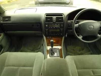 Toyota CELSIOR лот № 302 оценка R  с аукциона в Японии 7