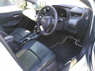 Toyota COROLLA TOURING  с аукциона в Японии