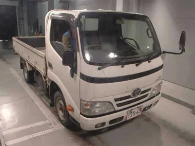 Toyota DYNA  с аукциона в Японии