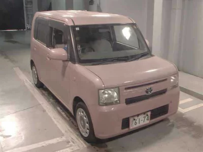 Toyota PIXIS SPACE  с аукциона в Японии