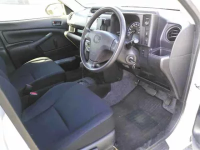 Toyota PROBOX  с аукциона в Японии