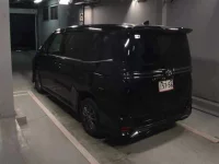 Toyota VOXY лот № 170 оценка R  с аукциона в Японии 1