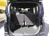 Toyota VOXY лот № 170 оценка R  с аукциона в Японии 9