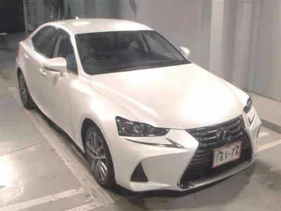 Lexus IS