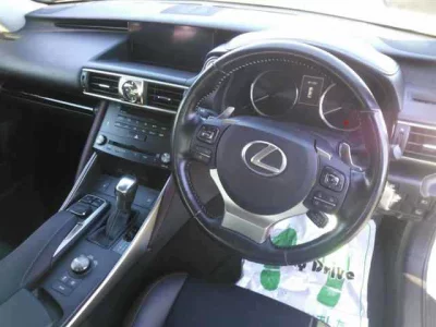 Lexus IS